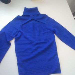 Stylish little turtle neck